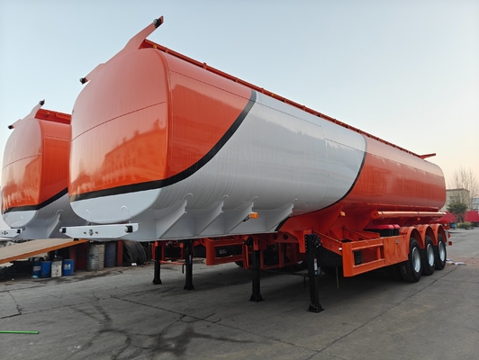 33000L 40000L Litrestri Ejes Tanque de combustible líquido de aceite Cisterna Semi remolque con banda de rodadura de 1820 mm